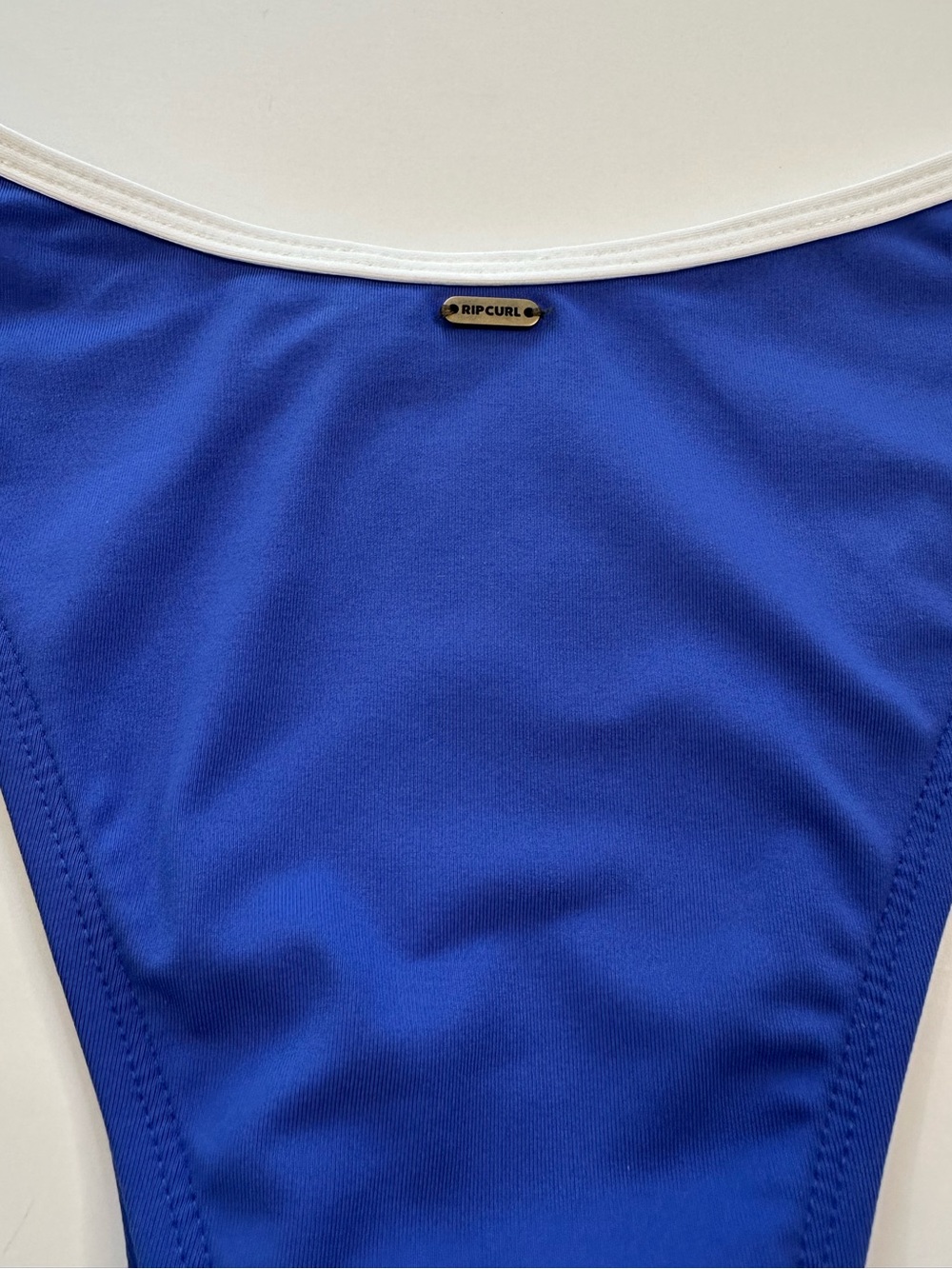 Rip Curl Bikini Bottom Swimsuit Classic Surf Skimp Blue NWT Women’s Size small - Picture 3 of 7